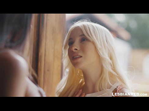 ❤️ Meisje komt een paar maanden later thuis en eindigt met het eten van haar stiefmoeders poesje ❤️ Fuck video at us nl.com-pornzog.ru ❌️ ❌️❤
